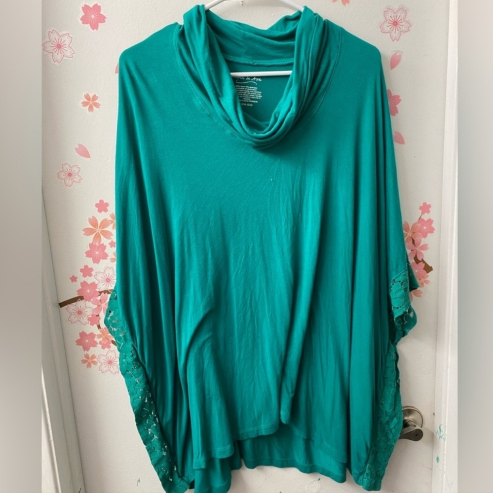 ANNA & AVA SHIRT